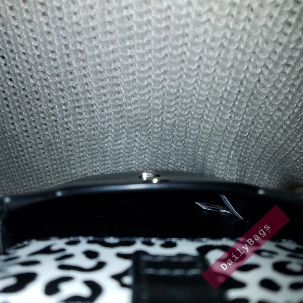 NWT KATE SPADE 100% AUTHENTIC NORTH PHONE CROSSBODY CAT MEOW BLACK WHITE - Picture 2 of 12